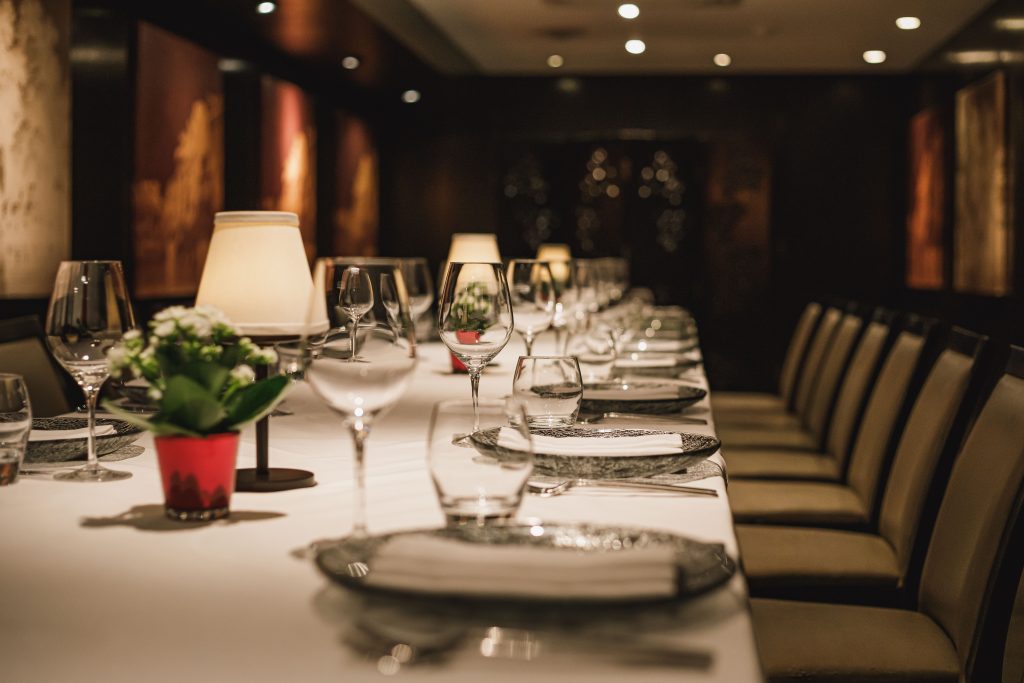 επαγγελματικό δείπνο